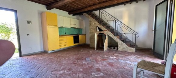 3 bedrooms Duplex in Campi Bisenzio, Italy No. 322929 15