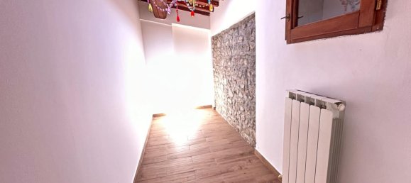 3 bedrooms Duplex in Campi Bisenzio, Italy No. 322929 11