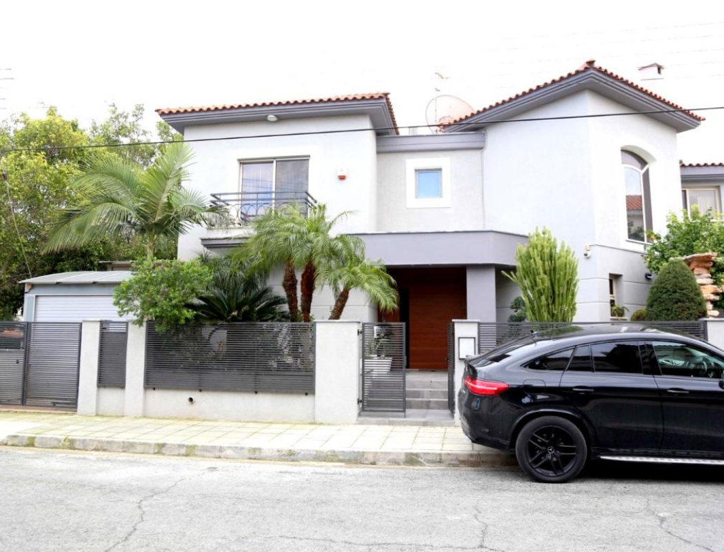 6 bedrooms Villa in Nicosia, Cyprus No. 98422