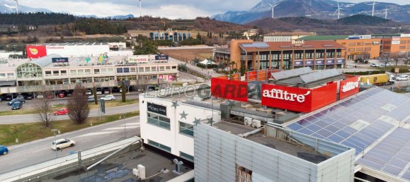 Gewerbliche Immobilie in Affi, Italy 380m², Nr. 59583 5