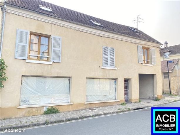 عقار تجاري في Luzarches, France 40متر مربع رقم 361401