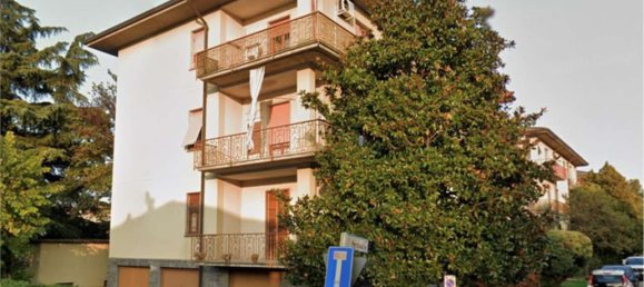 Квартира с 4 комнатами в Вогера, Италия № 202693 2