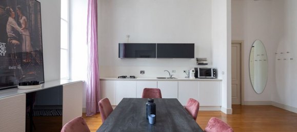 2 rooms Apartment in Trieste, Italy No. 182877 2