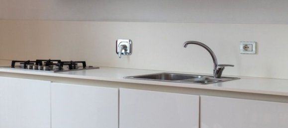 2 rooms Apartment in Trieste, Italy No. 182877 3