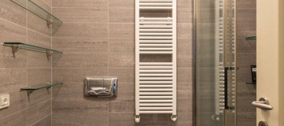 2 rooms Apartment in Trieste, Italy No. 182877 11