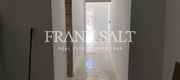 2 bedrooms Penthouse in Saint Paul's Bay, Malta No. 1260 26