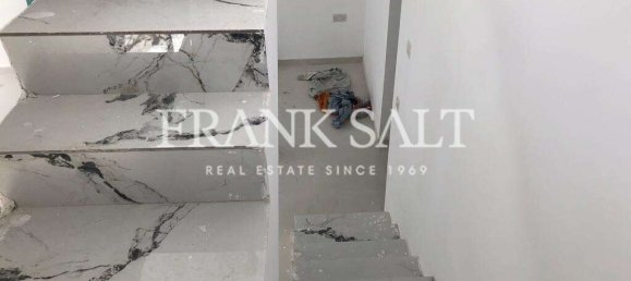 2 bedrooms Penthouse in Saint Paul's Bay, Malta No. 1260 12