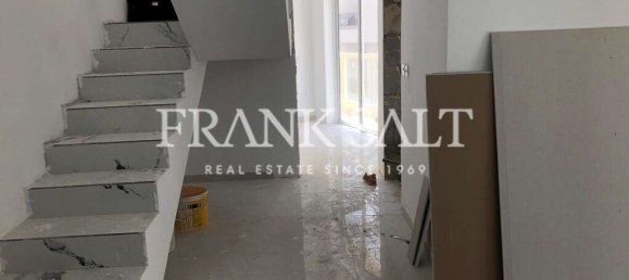 2 bedrooms Penthouse in Saint Paul's Bay, Malta No. 1260 14