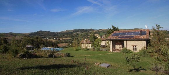 10 rooms House in Pianello Val Tidone, Italy No. 88346 33