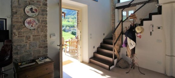 10 rooms House in Pianello Val Tidone, Italy No. 88346 23