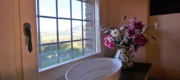 10 rooms House in Pianello Val Tidone, Italy No. 88346 18