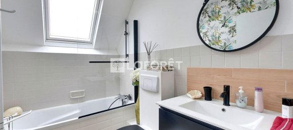 3 bedrooms House in Calvados, France No. 354224 12