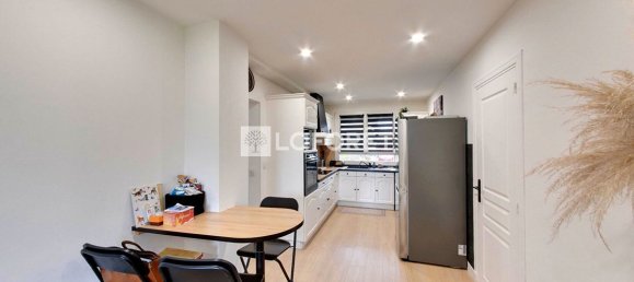 3 bedrooms House in Calvados, France No. 354224 8