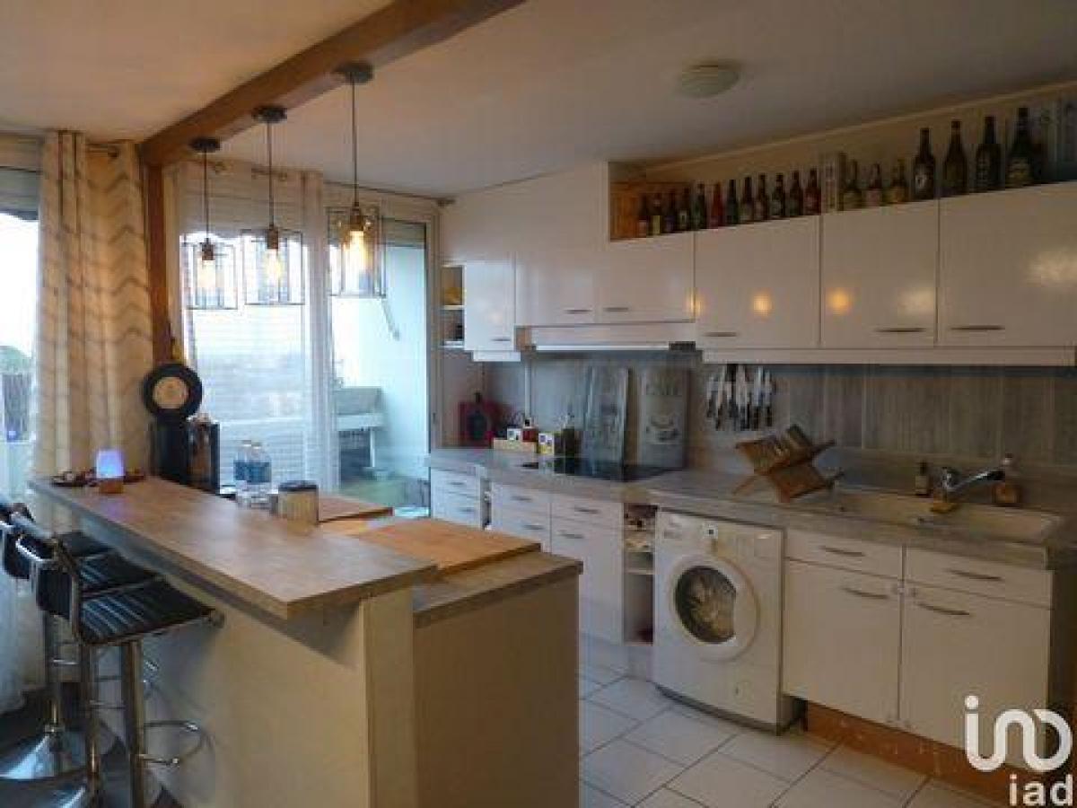 2 bedrooms Condo in Merignac, France No. 29317