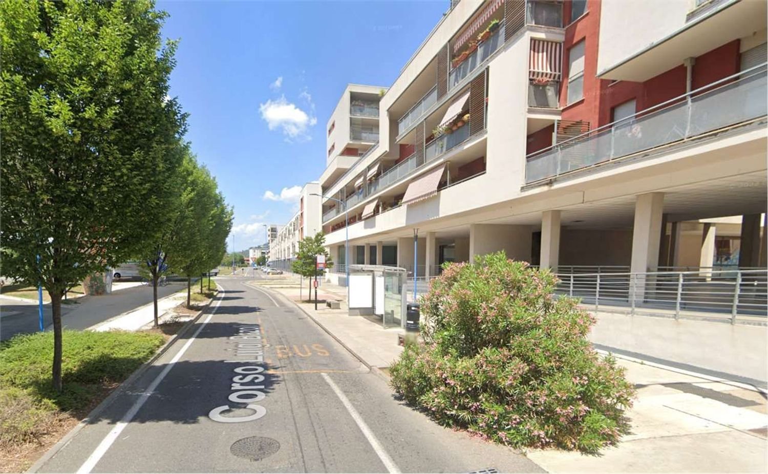 3 bedrooms Apartment in Brescia, Italy No. 365642