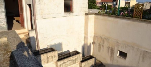 2غرفة شقة في Corsano, Italy رقم 118756 2