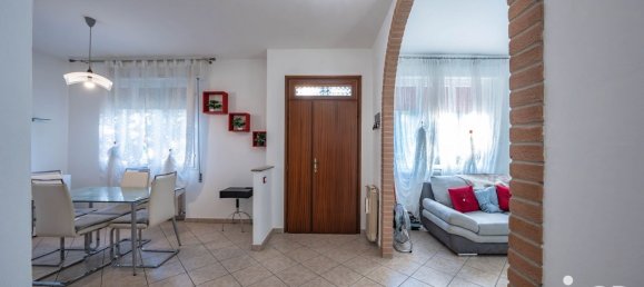 3 bedrooms House in Riva del Po, Italy No. 337422 8