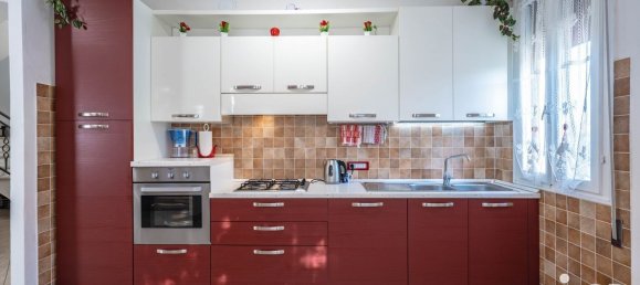 3 bedrooms House in Riva del Po, Italy No. 337422 11