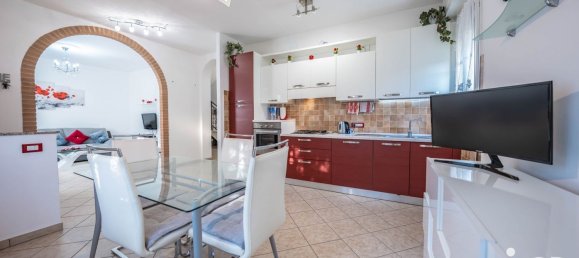 3 bedrooms House in Riva del Po, Italy No. 337422 10