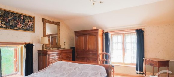 3 bedrooms House in Manche, France No. 358845 7