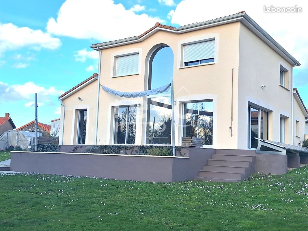 4 bedrooms House in Corcoue-sur-Logne, France No. 96328