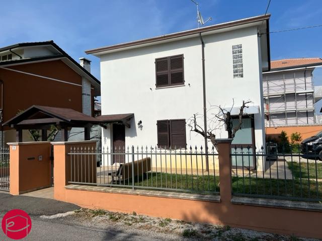 3 rooms House in Gatteo, Italy No. 157401