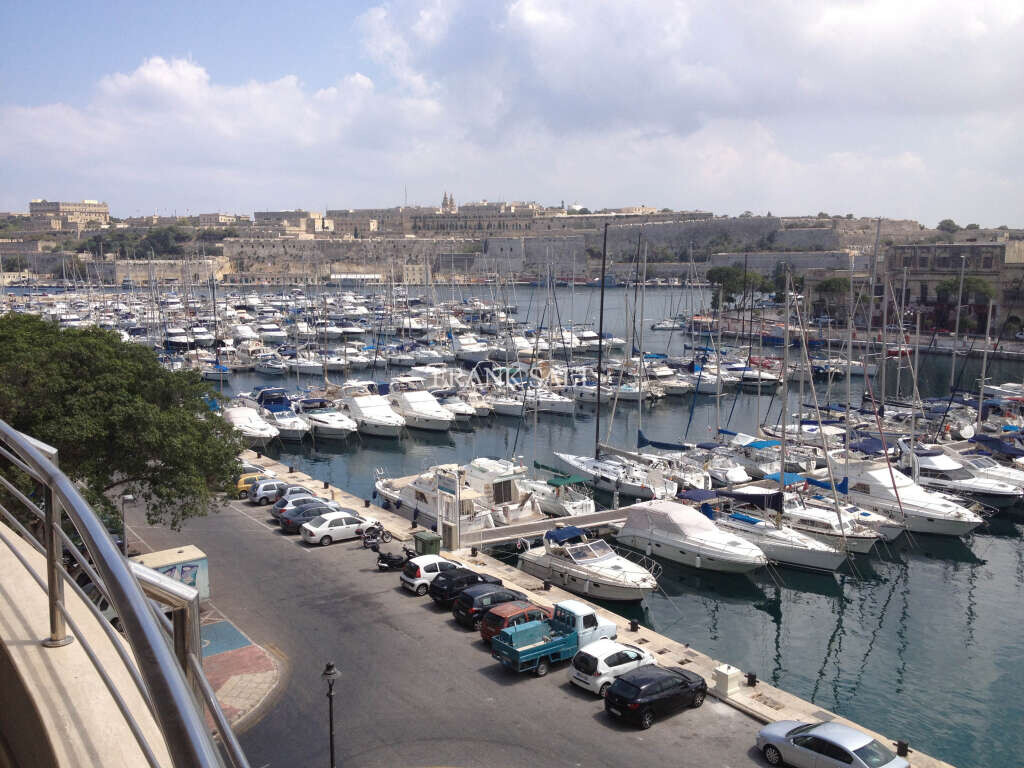 3 غرف نوم شقة في Ta' Xbiex, Malta رقم 8638