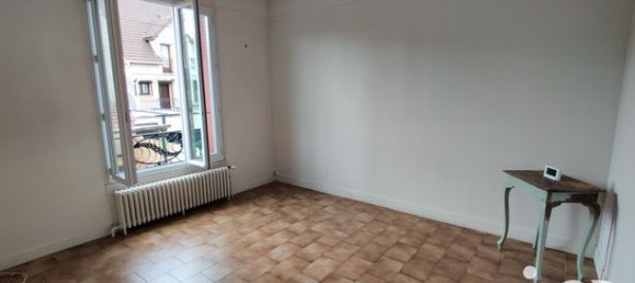 Casa de 3 dormitorios en Neuilly-sur-Marne, France No. 354867 5