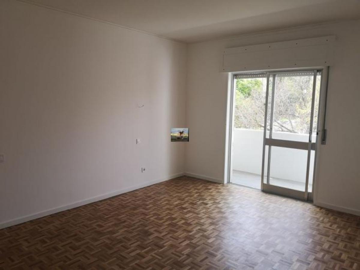 3 bedrooms Apartment in Faro, Portugal No. 2670