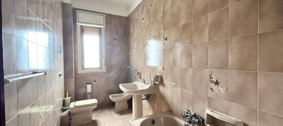 5 bedrooms Apartment in Palermo, Italy No. 336269 7