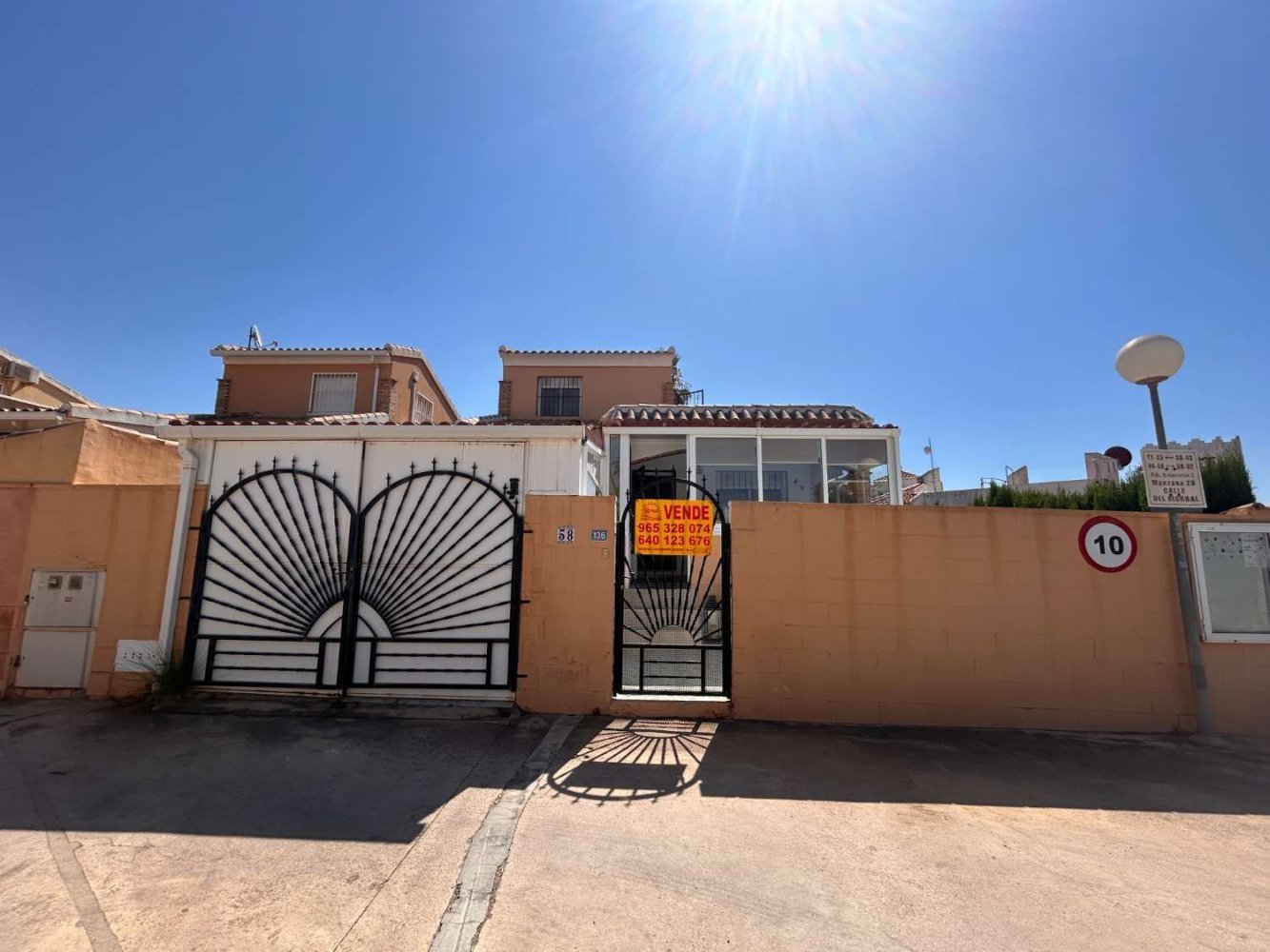 Дом с 2 спальнями в Аликанте, Испания № 153284