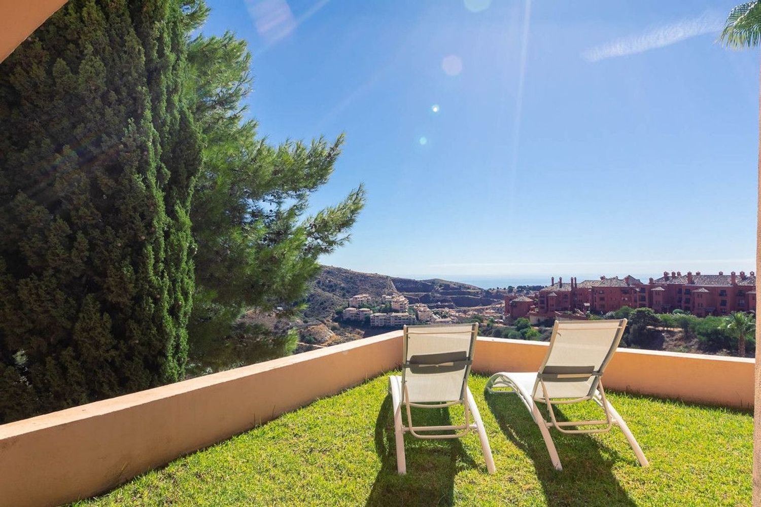 Квартира с 2 спальнями в Михас, Испания № 133534