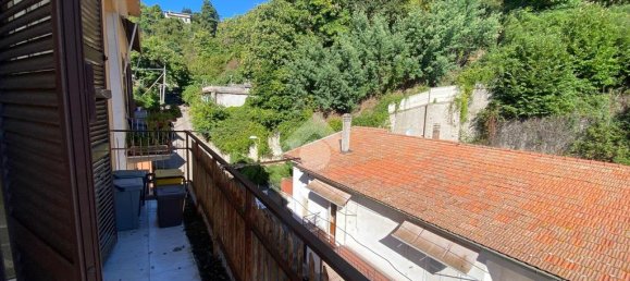 2 Schlafzimmer Wohnung in Canepina, Italy, Nr. 380990 10