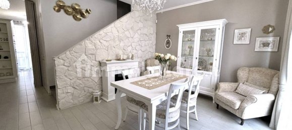 2 Schlafzimmer Villa in Zelo Buon Persico, Italy, Nr. 342840 46