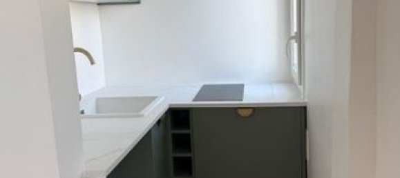 1 bedroom Apartment in Paris, France No. 314838 3