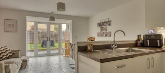 4 bedrooms House in Taunton, United Kingdom No. 13619 21