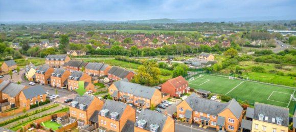 4 bedrooms House in Taunton, United Kingdom No. 13619 40
