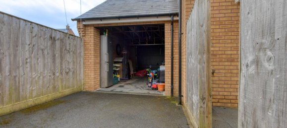 4 bedrooms House in Taunton, United Kingdom No. 13619 44