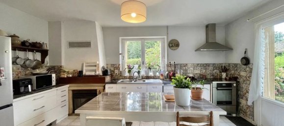 3 bedrooms House in Deux-Sevres, France No. 337789 3