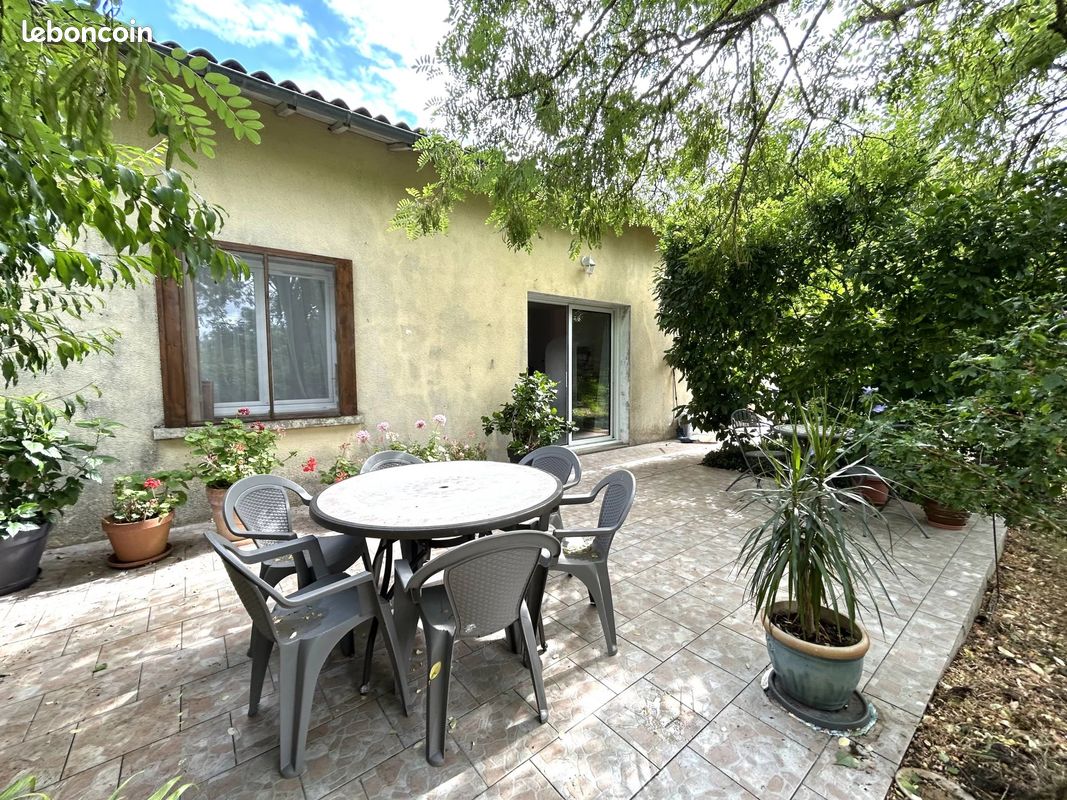 3 bedrooms House in Deux-Sevres, France No. 337789