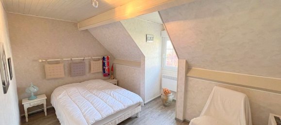 5 bedrooms House in Monneville, France No. 66635 10