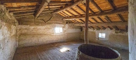 4 bedrooms Villa in Violay, France No. 195601 5