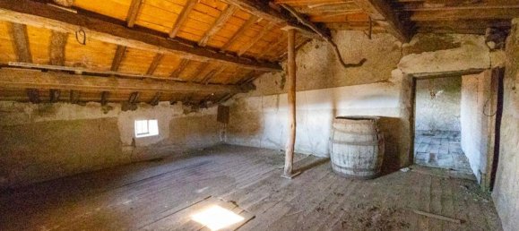 4 bedrooms Villa in Violay, France No. 195601 4