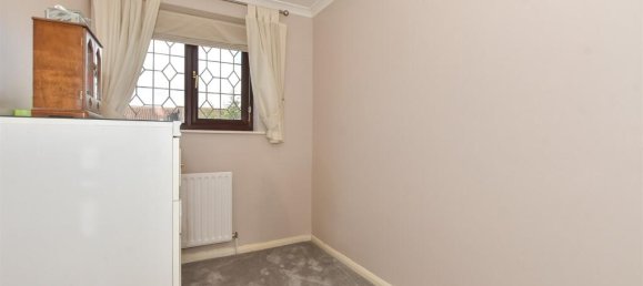 3 bedrooms House in Essex, United Kingdom No. 4145 12