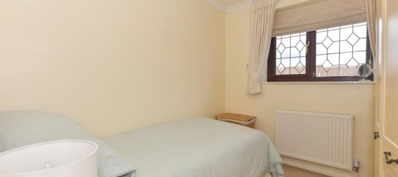 3 bedrooms House in Essex, United Kingdom No. 4145 11