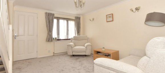 3 bedrooms House in Essex, United Kingdom No. 4145 5