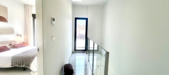 3 bedrooms Villa in Torrevieja, Spain No. 177175 21