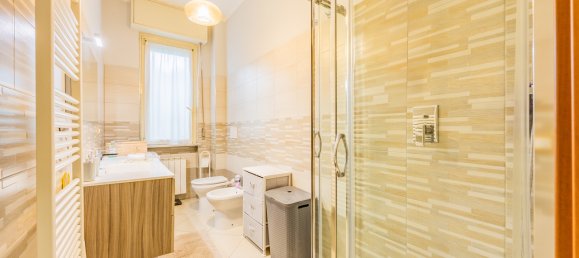 Apartamento de 5 habitaciónes en Vercelli, Italy No. 237478 10