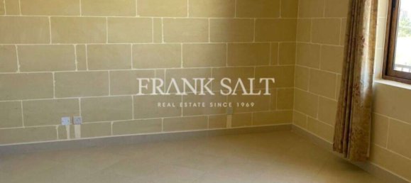 3 bedrooms Apartment in Ghajnsielem, Malta No. 6179 7