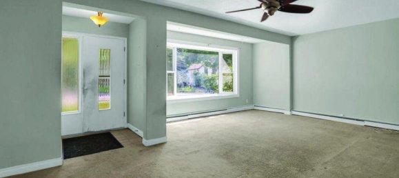 3 bedrooms House in Grimsby, Canada No. 729 4